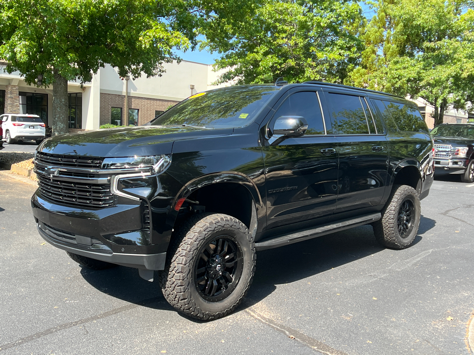 2022 Chevrolet Suburban RST 1