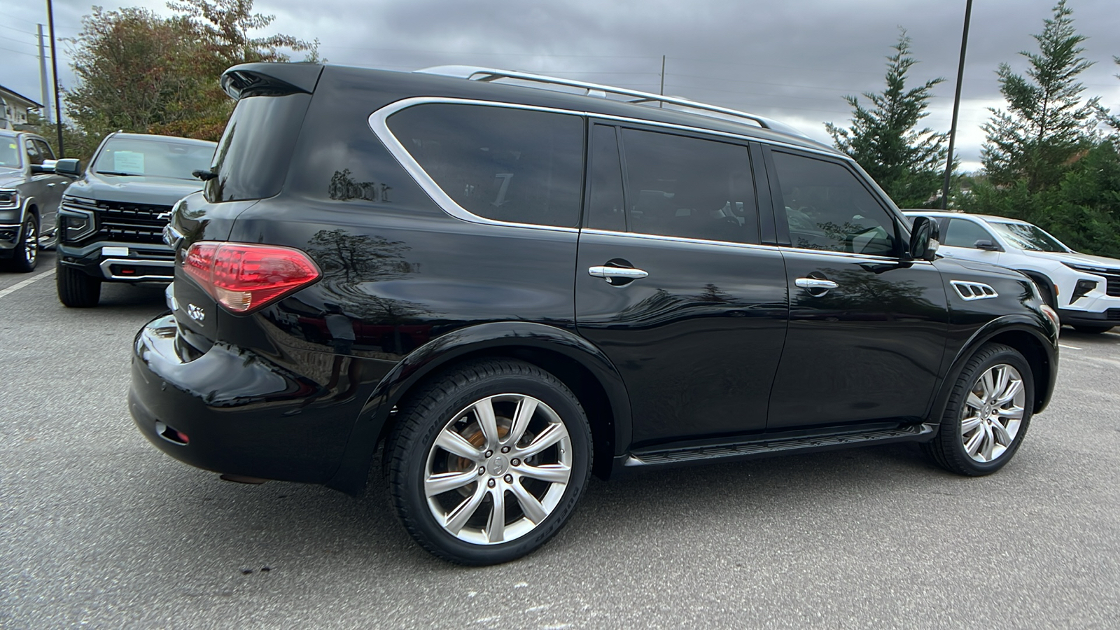 2013 INFINITI QX56 Base 6