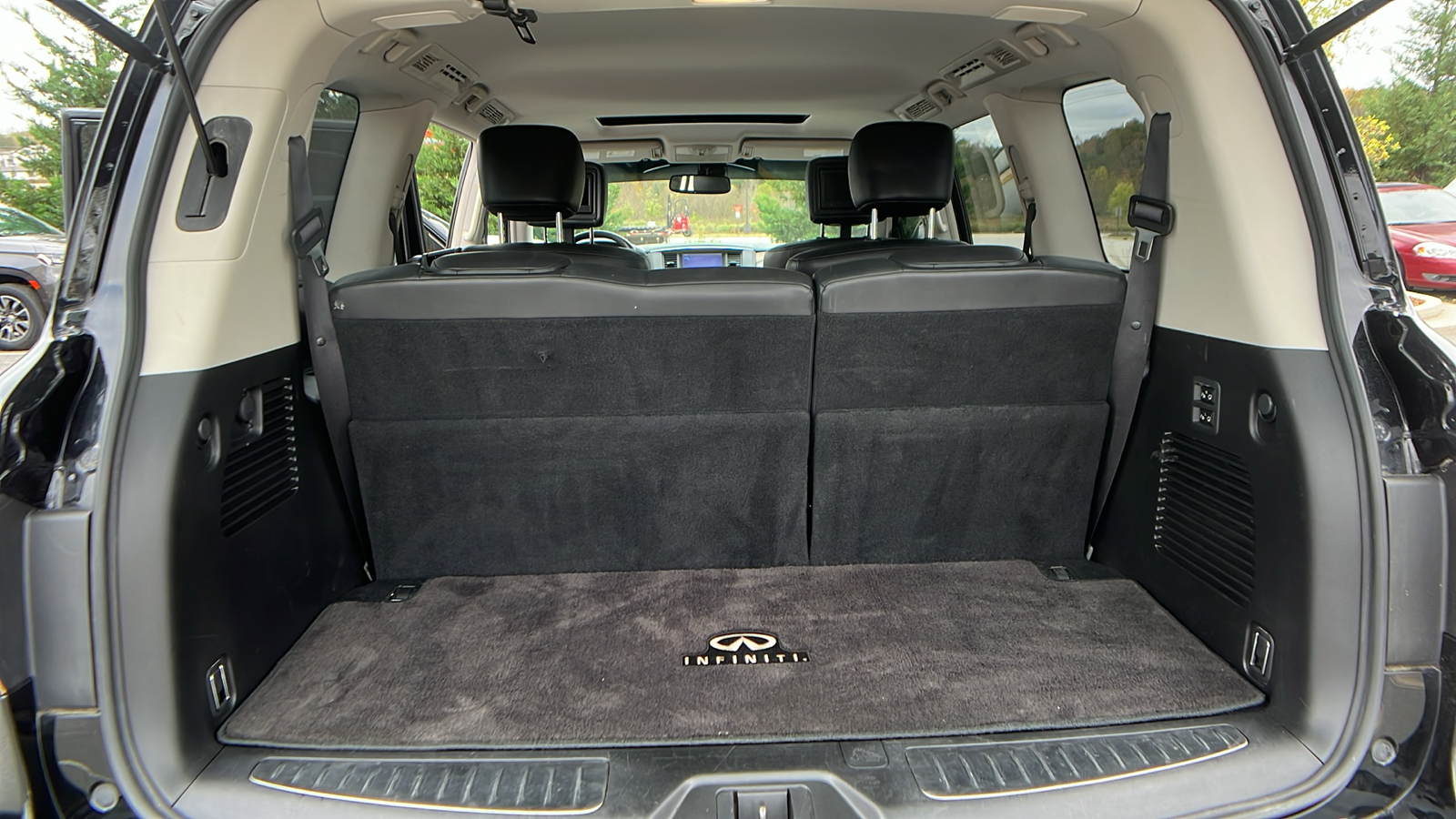 2013 INFINITI QX56 Base 11