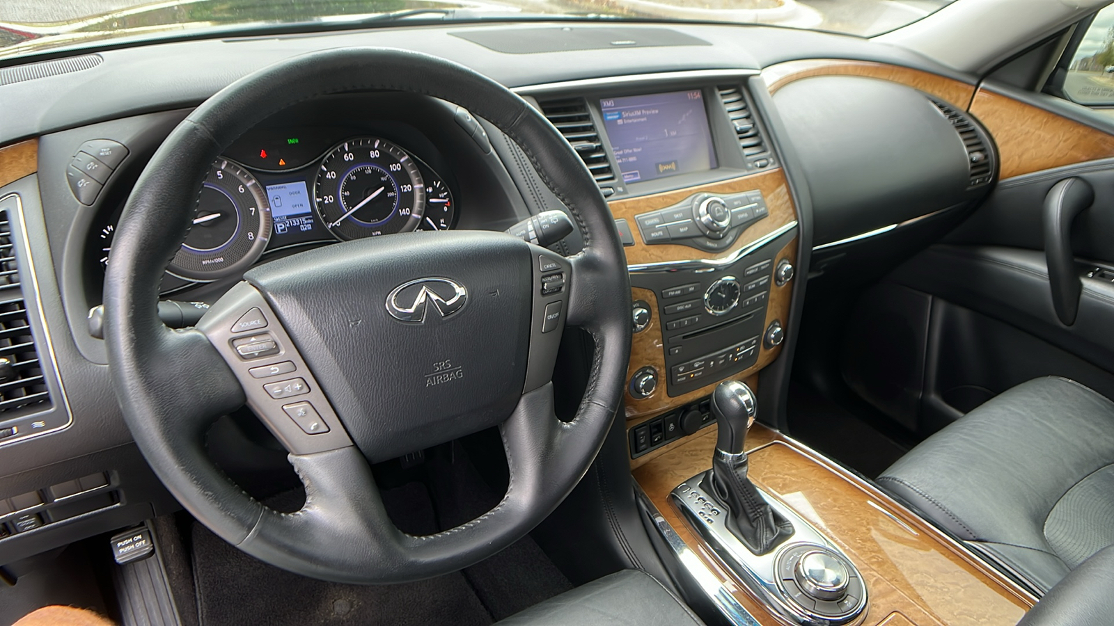 2013 INFINITI QX56 Base 24