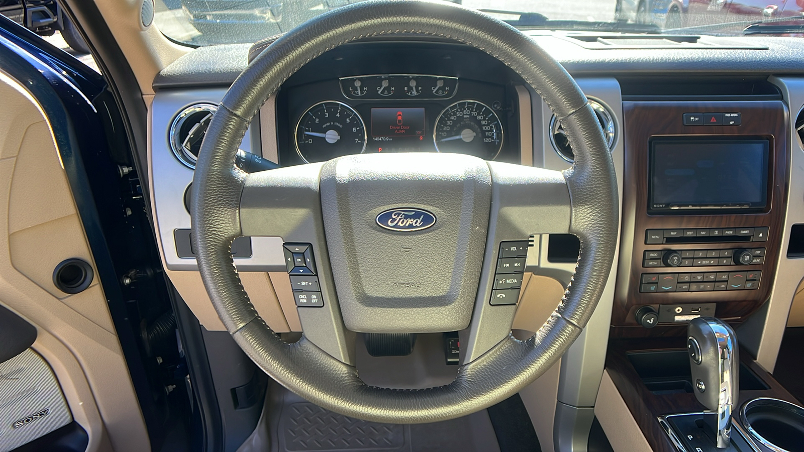 2012 Ford F-150 Lariat 21