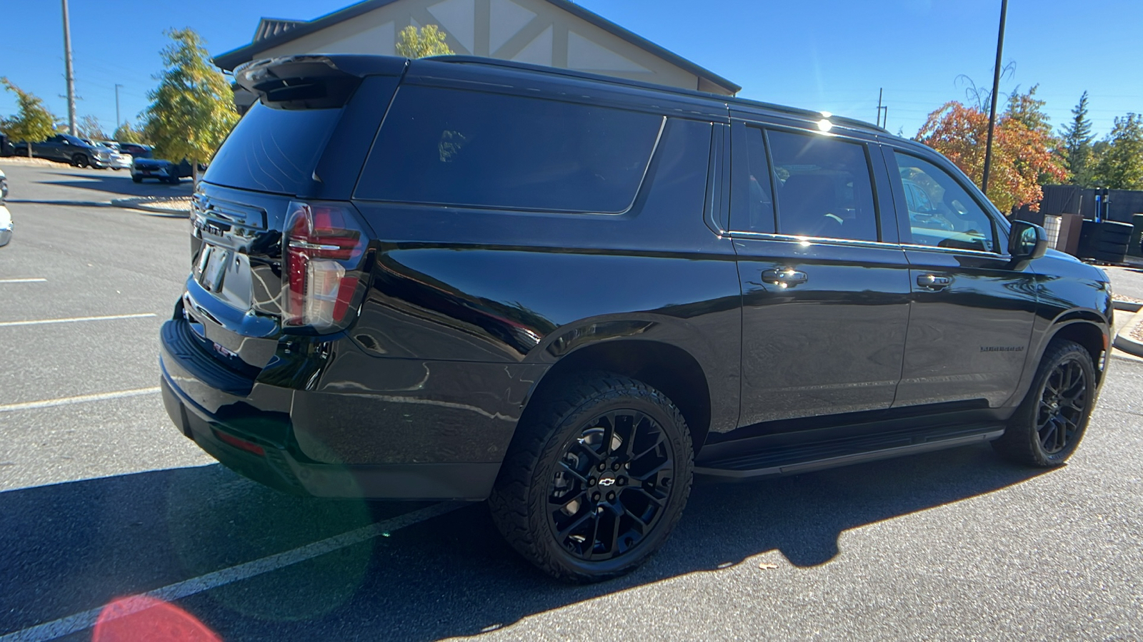 2023 Chevrolet Suburban RST 6