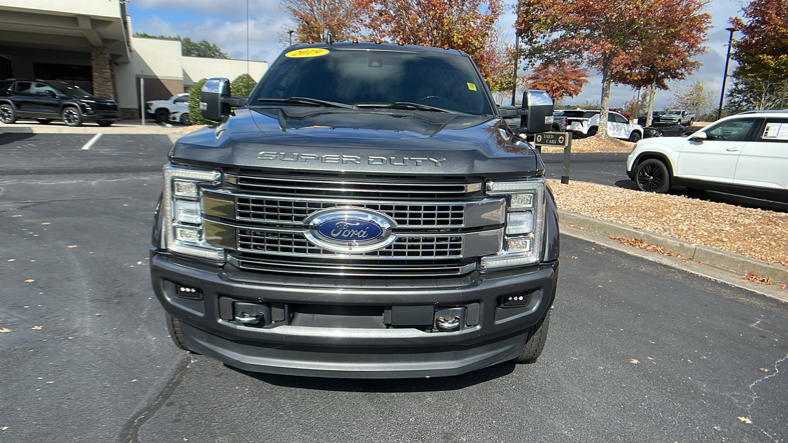 2019 Ford Super Duty F-450 DRW Platinum 3