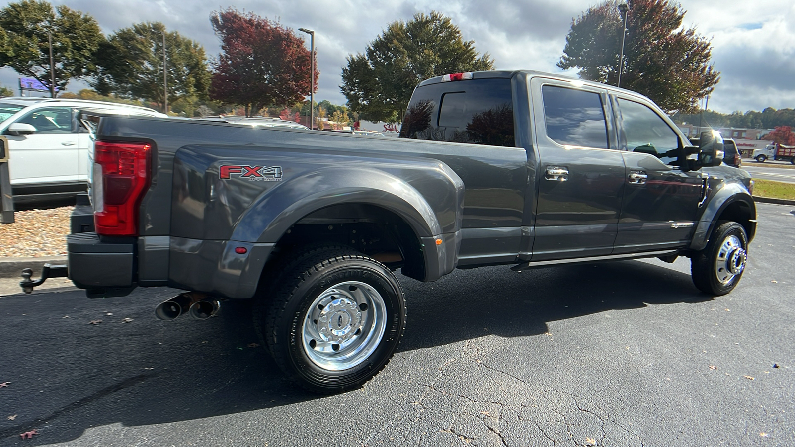 2019 Ford Super Duty F-450 DRW Platinum 6