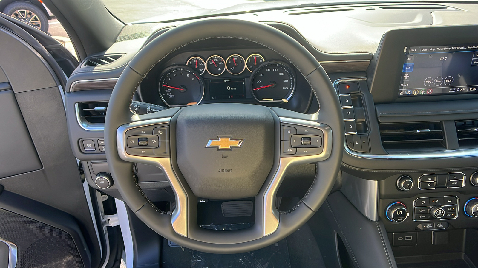 2024 Chevrolet Tahoe LS 17