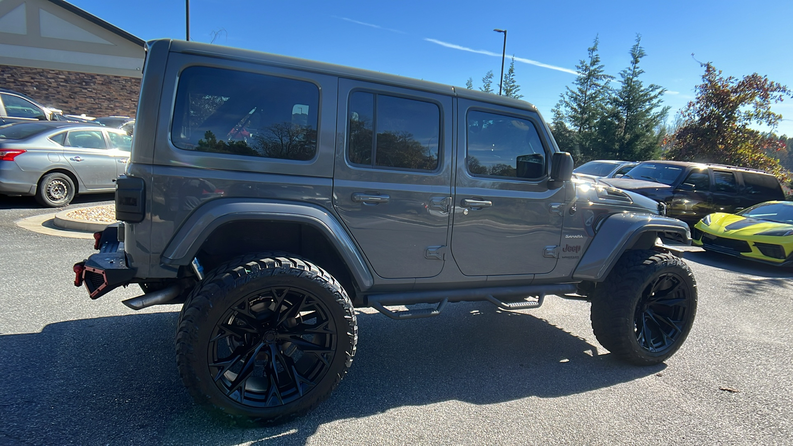 2020 Jeep Wrangler Unlimited Sahara 6