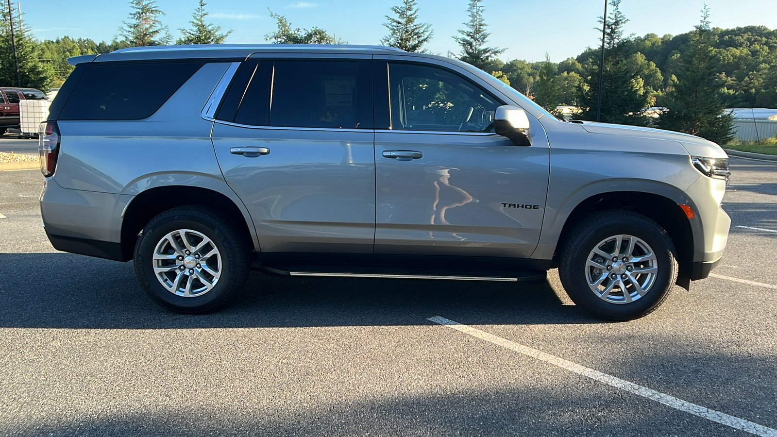 2024 Chevrolet Tahoe LS 4