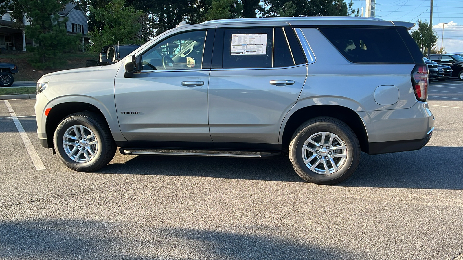 2024 Chevrolet Tahoe LS 8