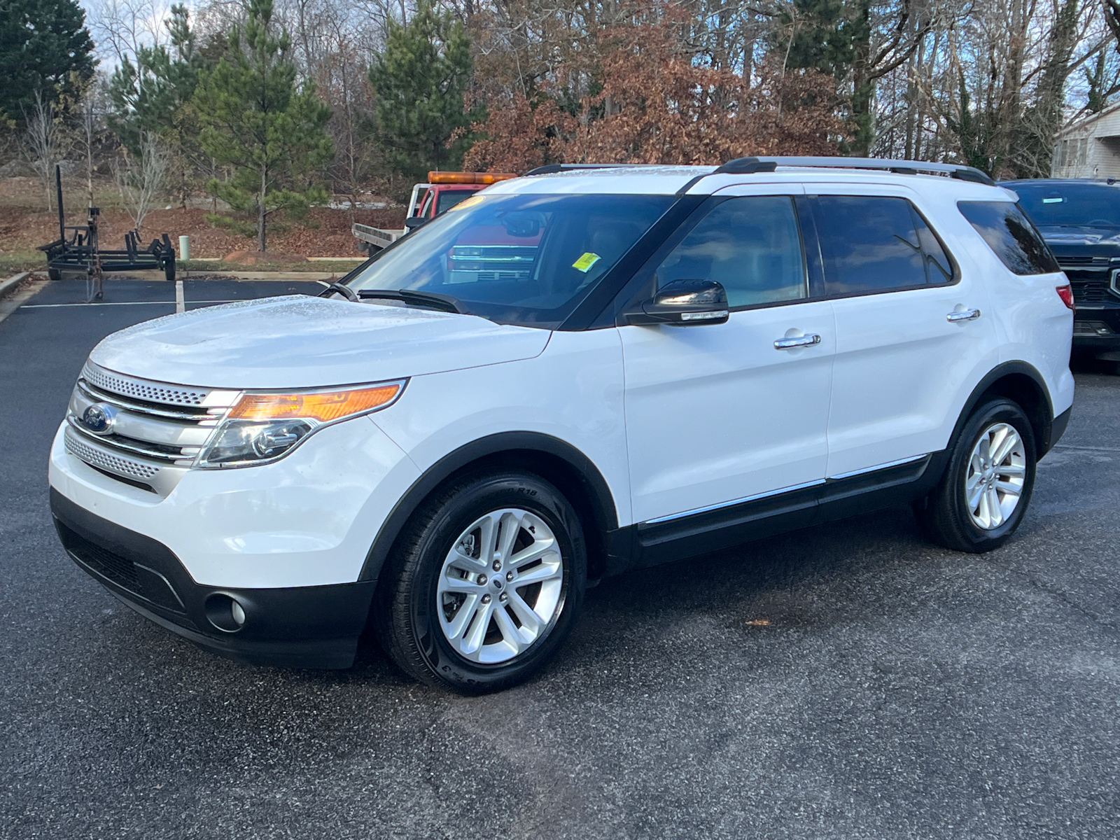 2013 Ford Explorer XLT 1