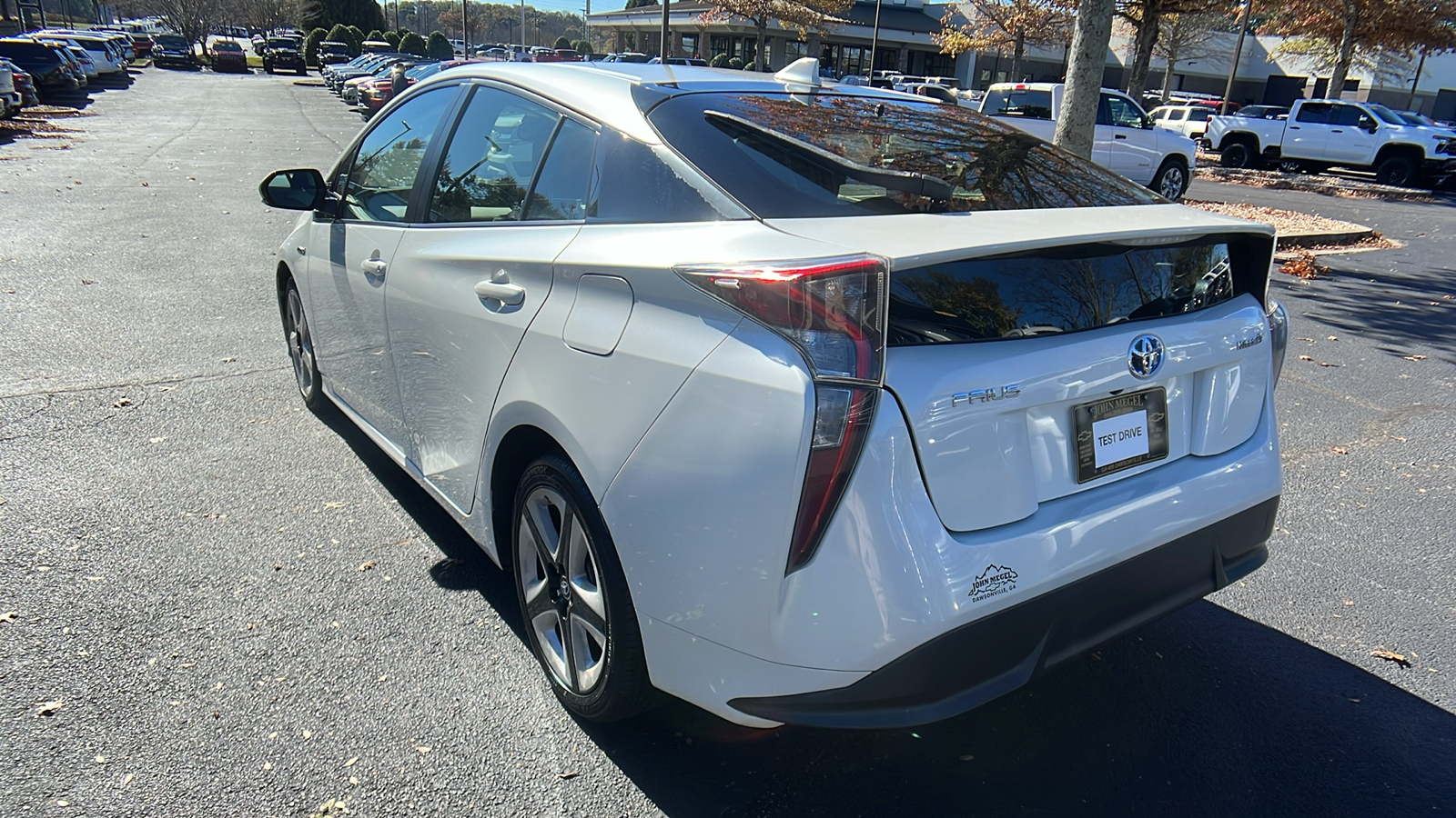 2017 Toyota Prius Three Touring 8