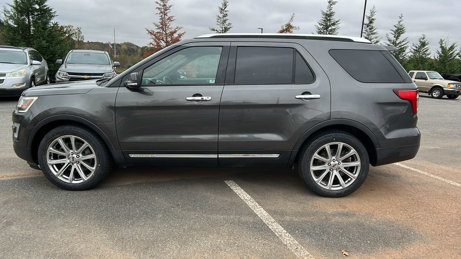 2017 Ford Explorer Limited 9