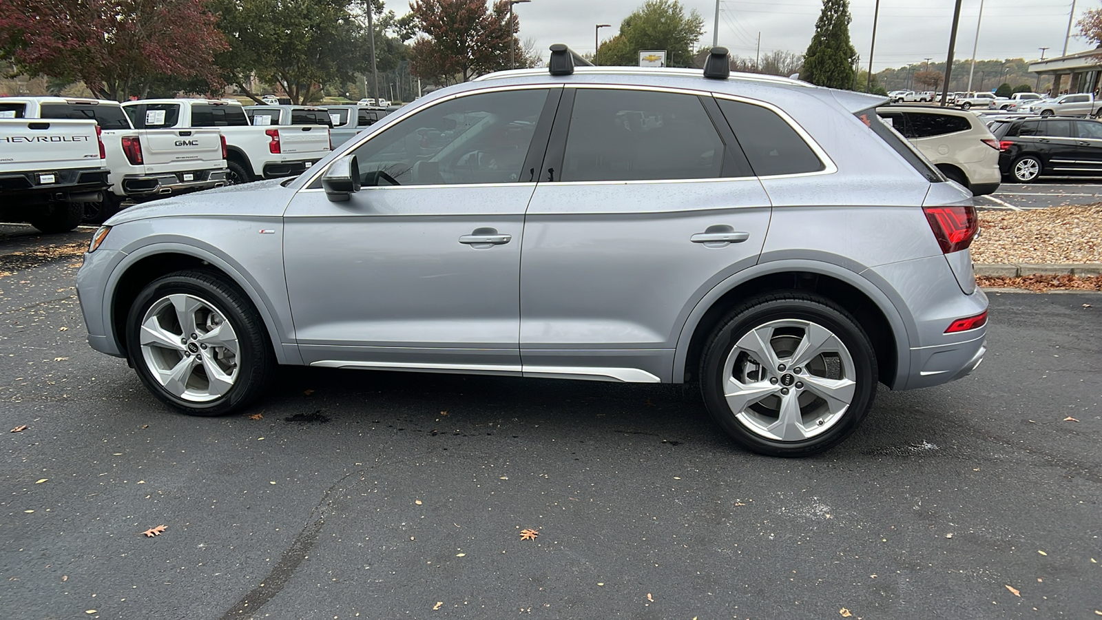 2022 Audi Q5 S line Premium Plus 9