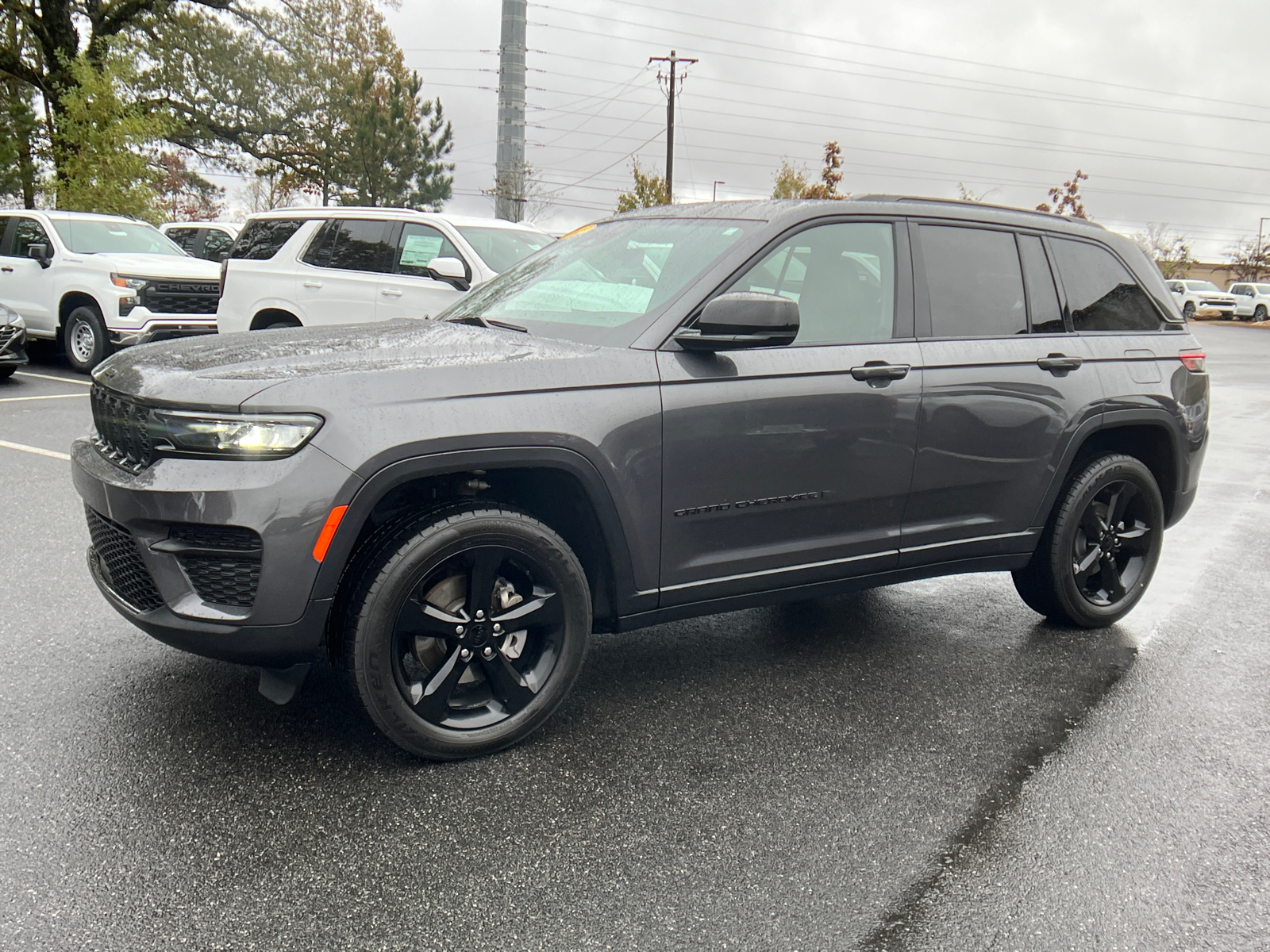 2023 Jeep Grand Cherokee Altitude 1