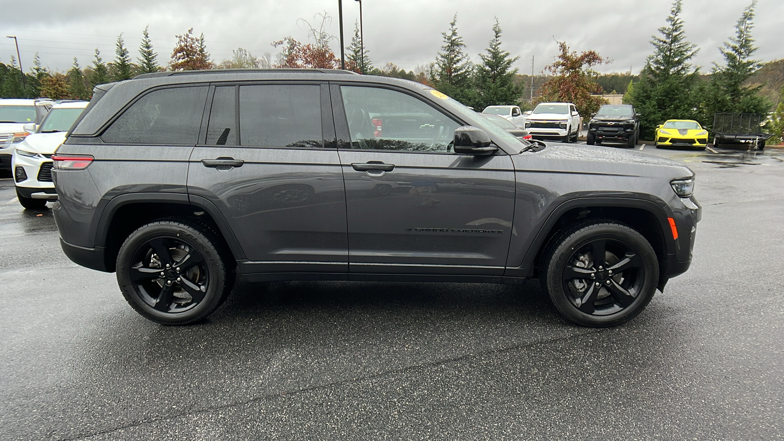 2023 Jeep Grand Cherokee Altitude 5