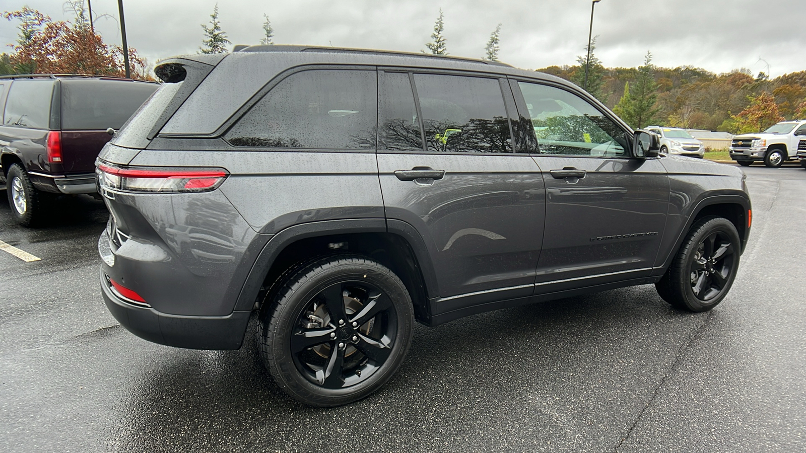 2023 Jeep Grand Cherokee Altitude 6