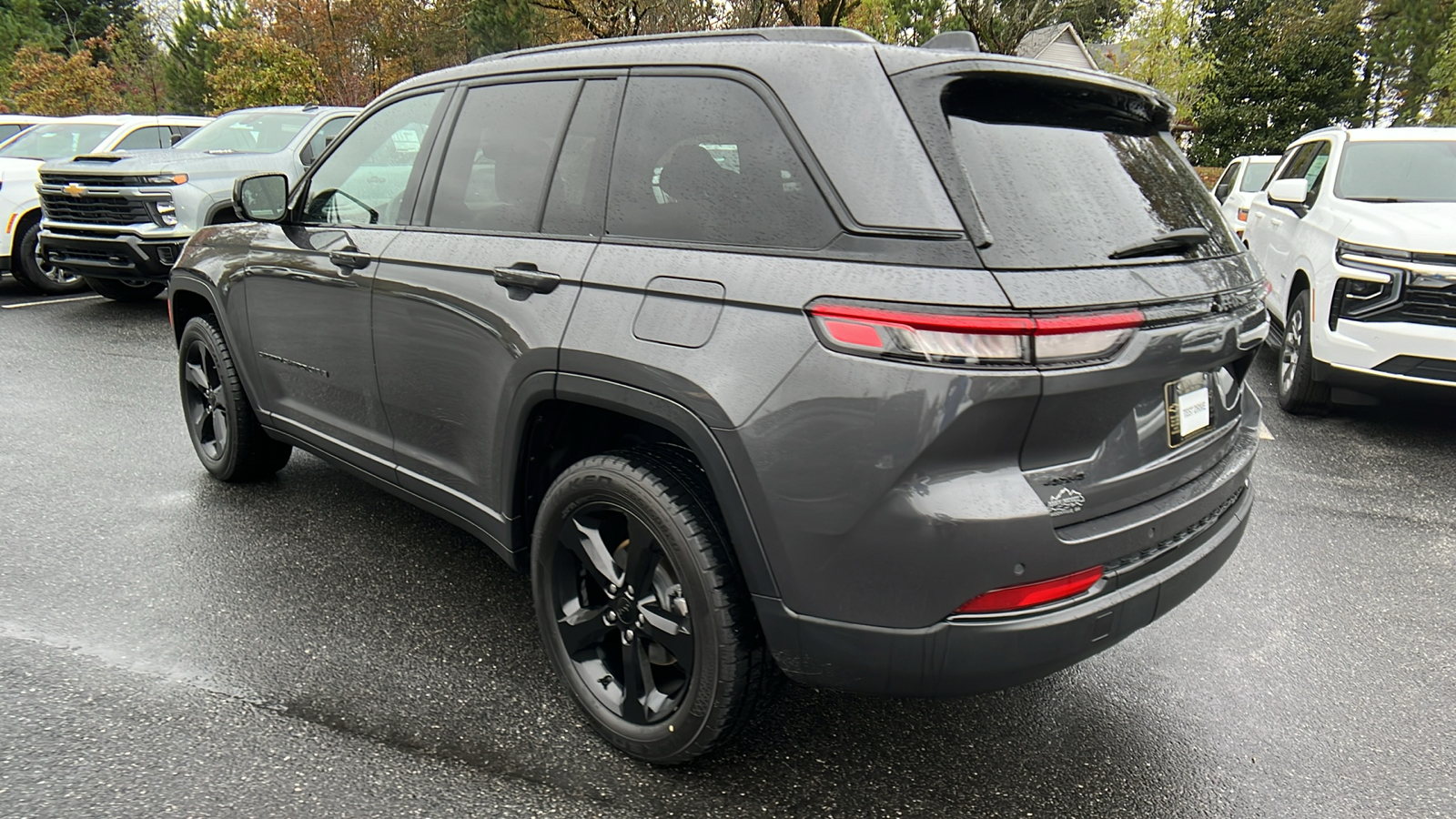 2023 Jeep Grand Cherokee Altitude 8