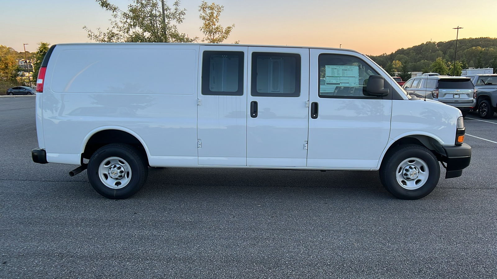 2024 Chevrolet Express Cargo Van Work Van 4