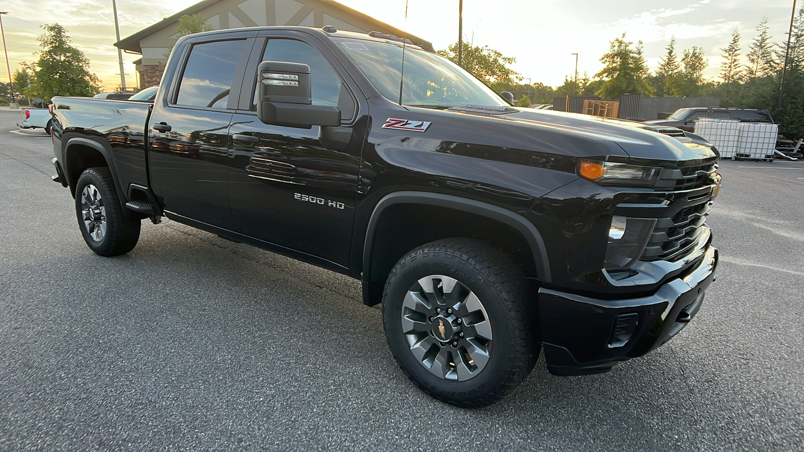 2025 Chevrolet Silverado 2500HD Custom 3