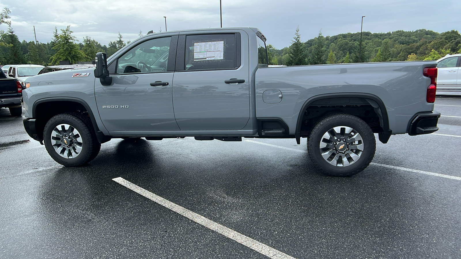 2025 Chevrolet Silverado 2500HD Custom 8