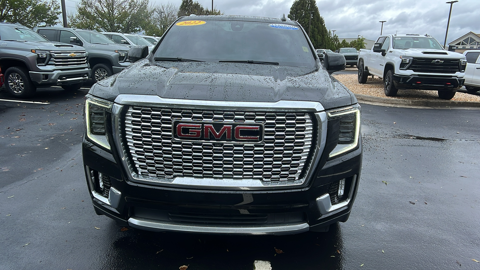 2022 GMC Yukon Denali 3