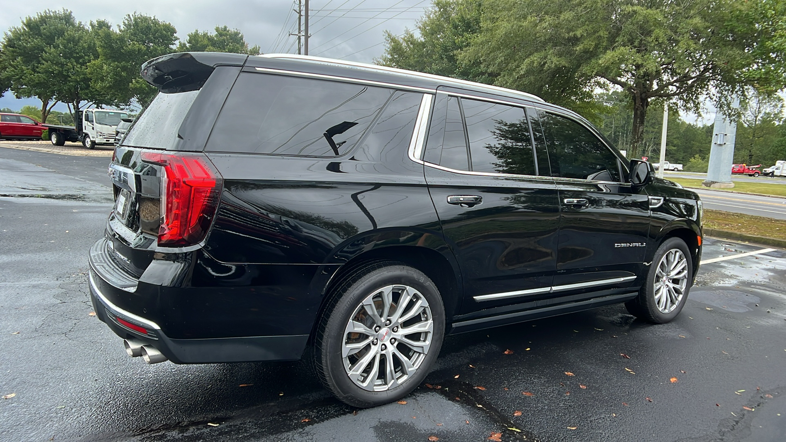 2022 GMC Yukon Denali 6