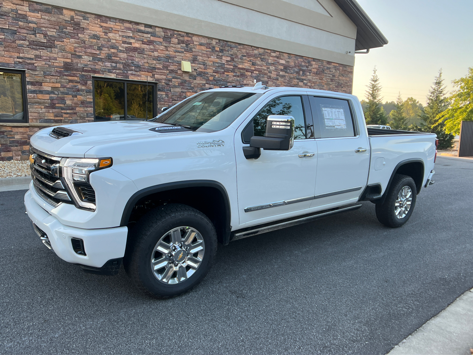 2025 Chevrolet Silverado 3500HD High Country 1