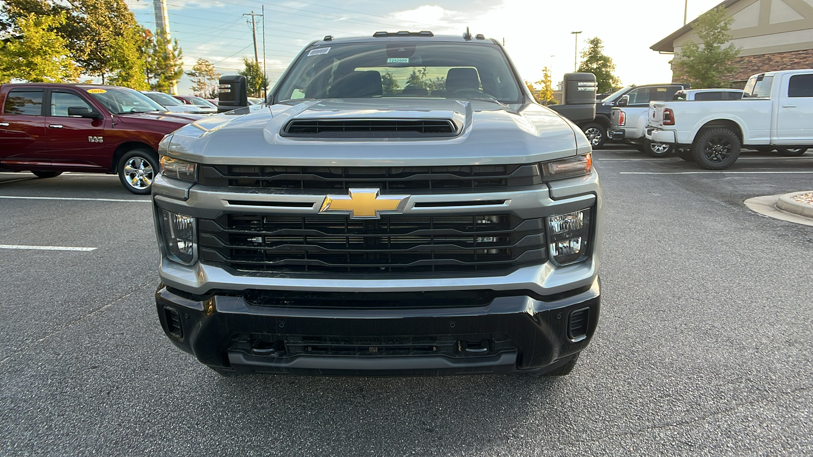 2025 Chevrolet Silverado 2500HD Custom 2