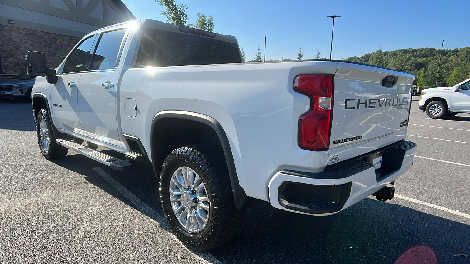 2022 Chevrolet Silverado 3500HD High Country 8