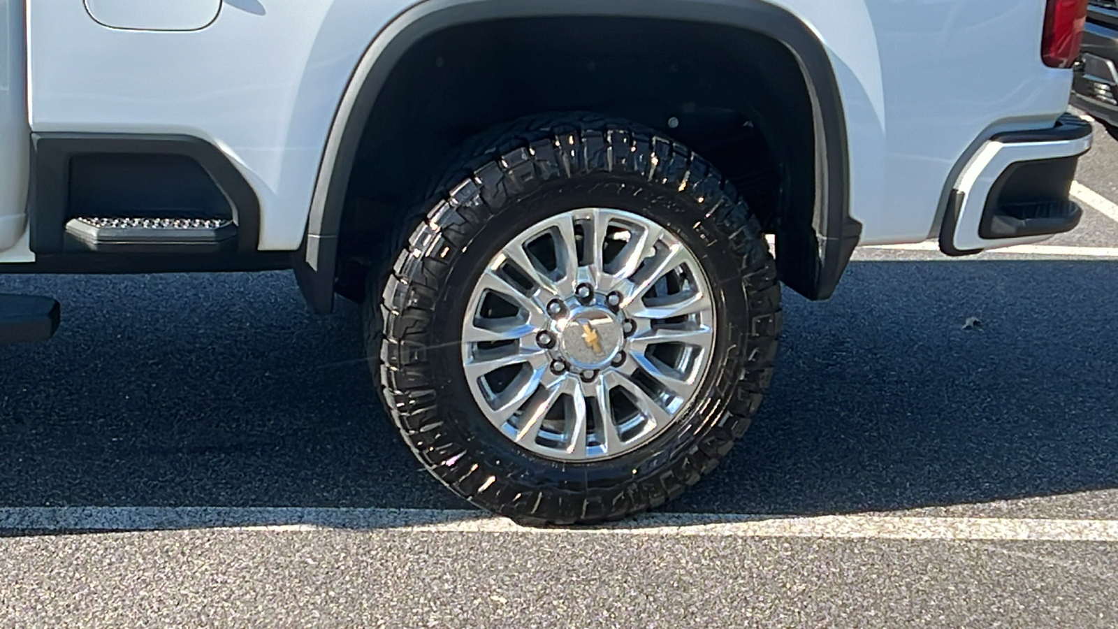 2022 Chevrolet Silverado 3500HD High Country 10