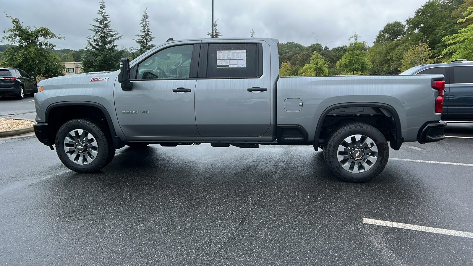 2025 Chevrolet Silverado 2500HD Custom 8