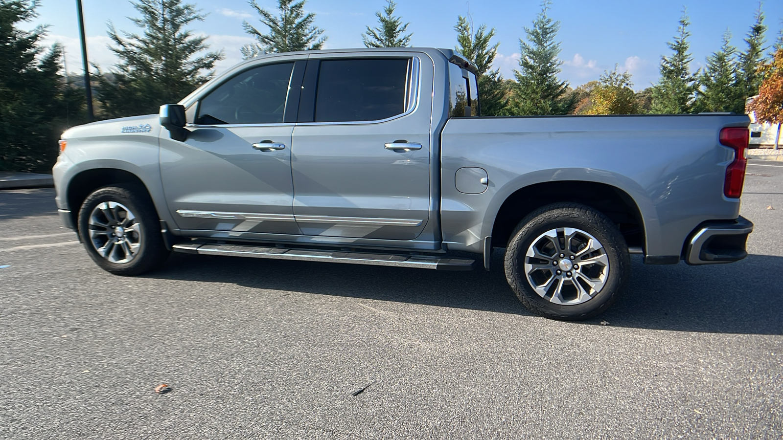 2024 Chevrolet Silverado 1500 High Country 9