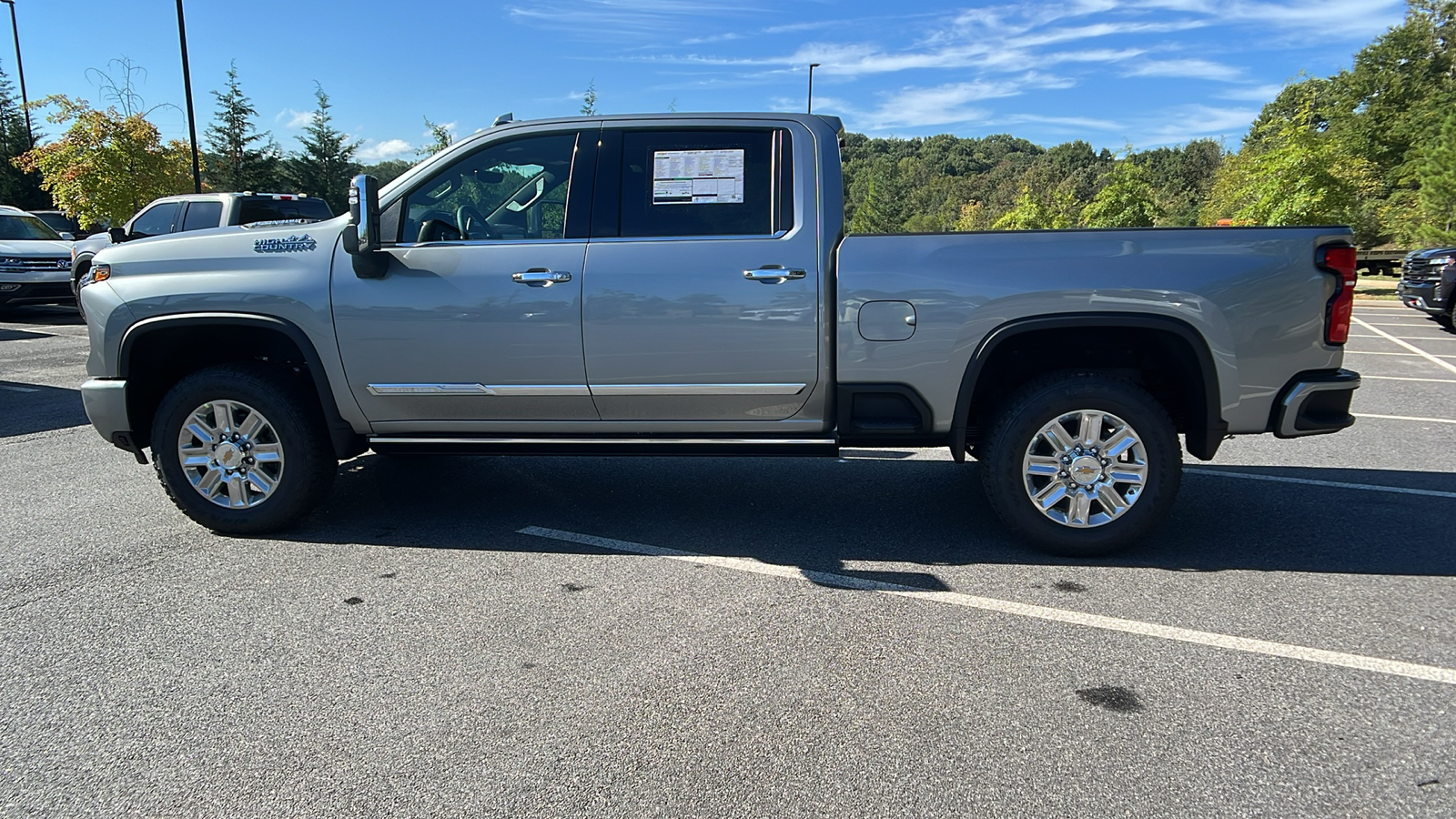 2025 Chevrolet Silverado 2500HD High Country 8