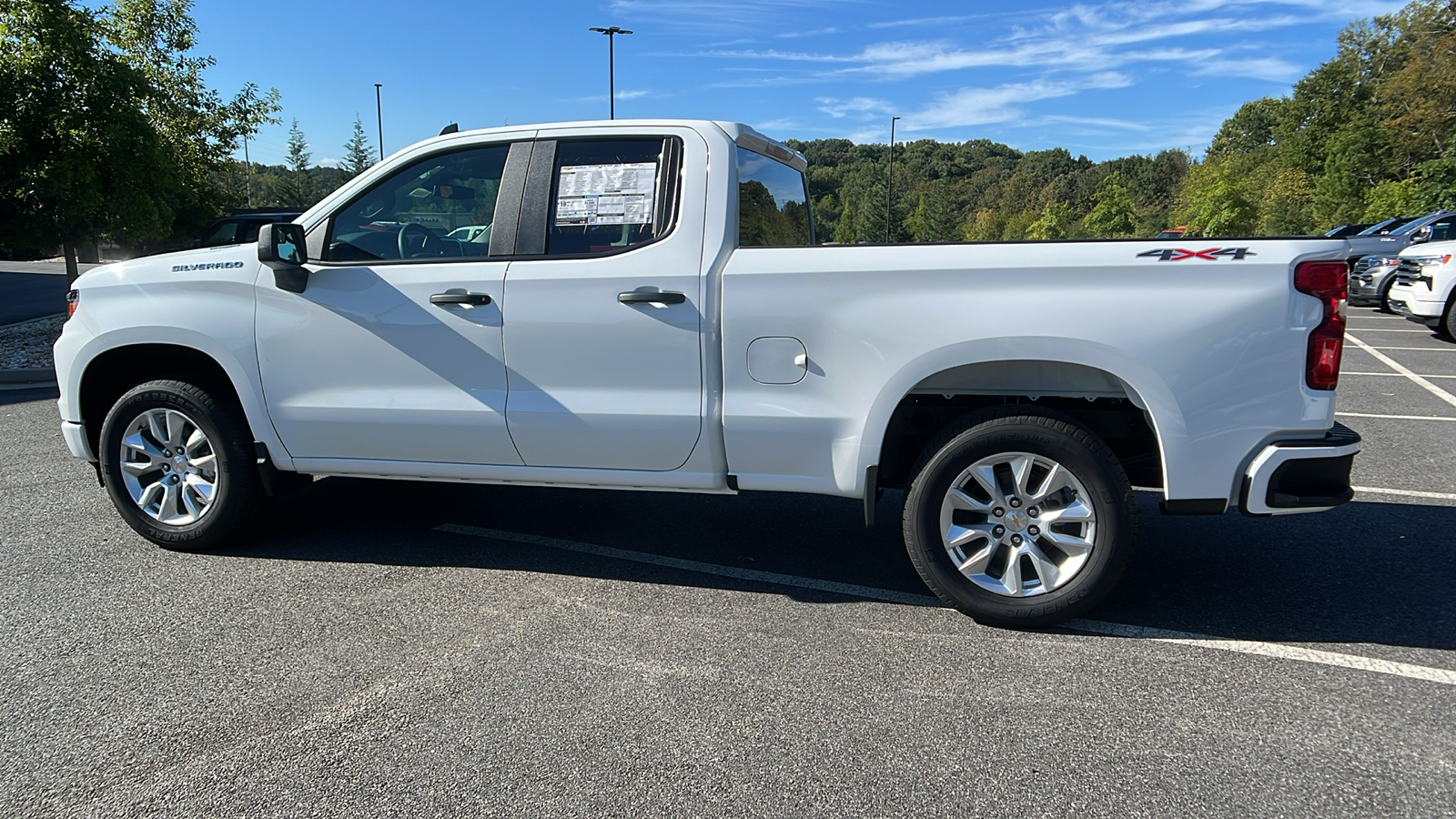 2025 Chevrolet Silverado 1500 Custom 9