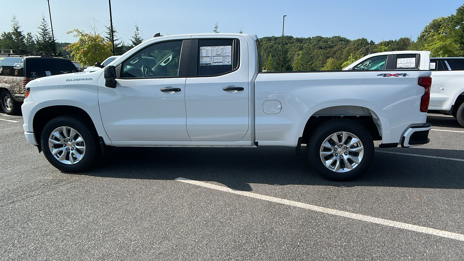 2025 Chevrolet Silverado 1500 Custom 9