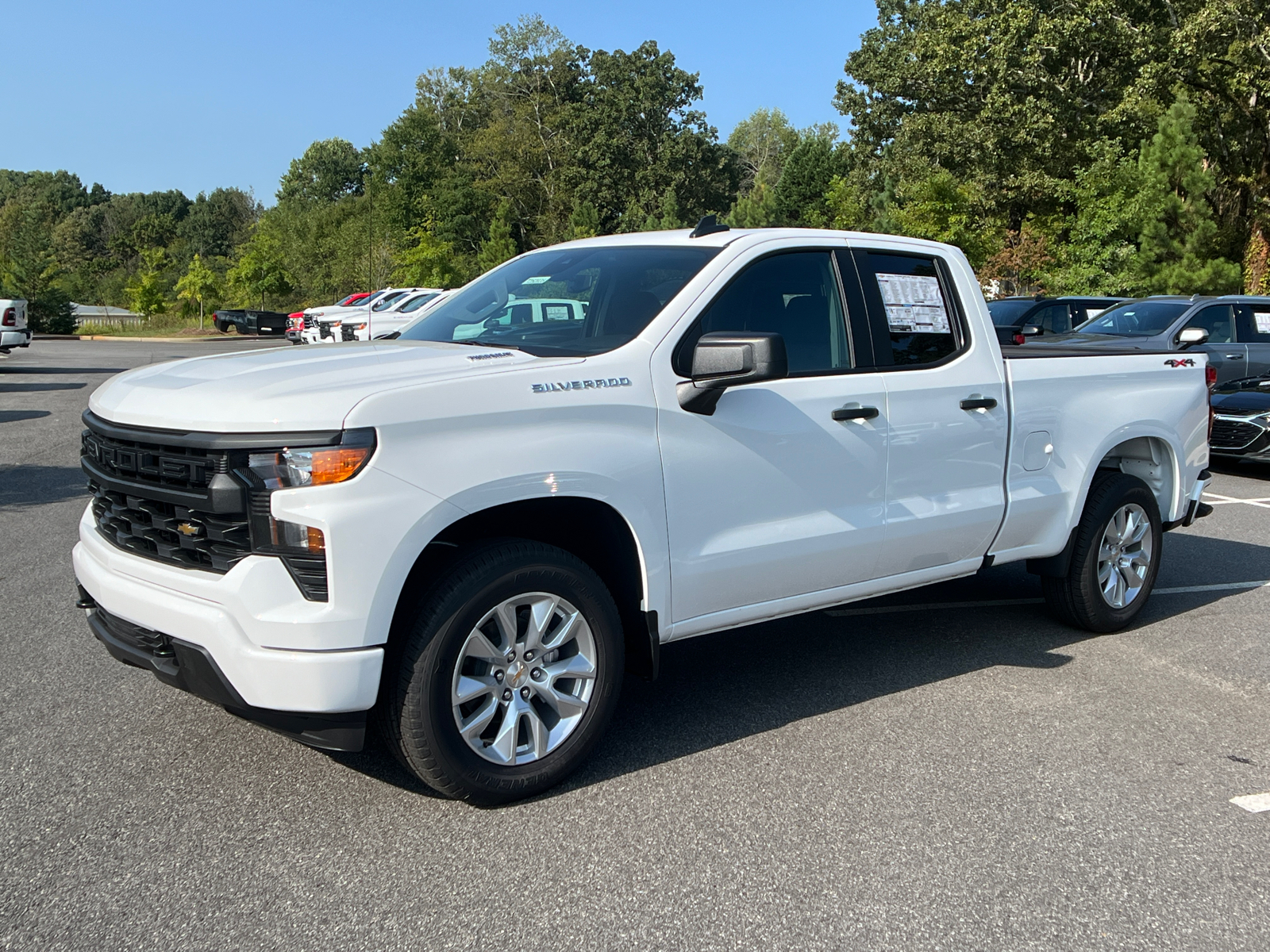 2025 Chevrolet Silverado 1500 Custom 1