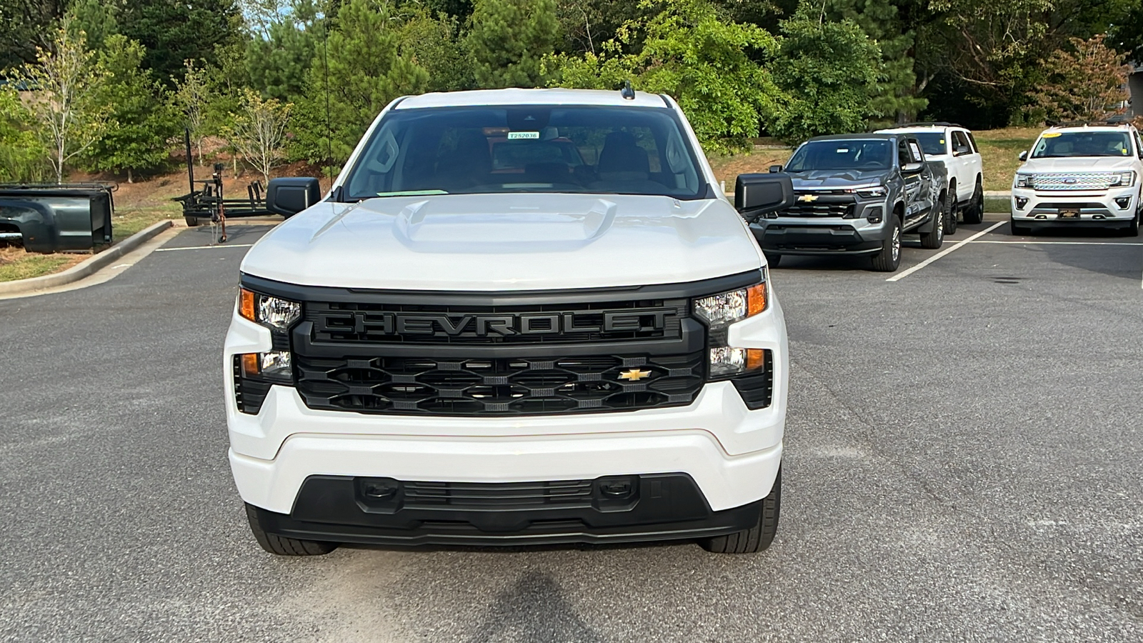 2025 Chevrolet Silverado 1500 Custom 3