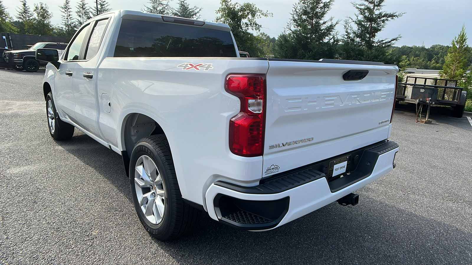 2025 Chevrolet Silverado 1500 Custom 8