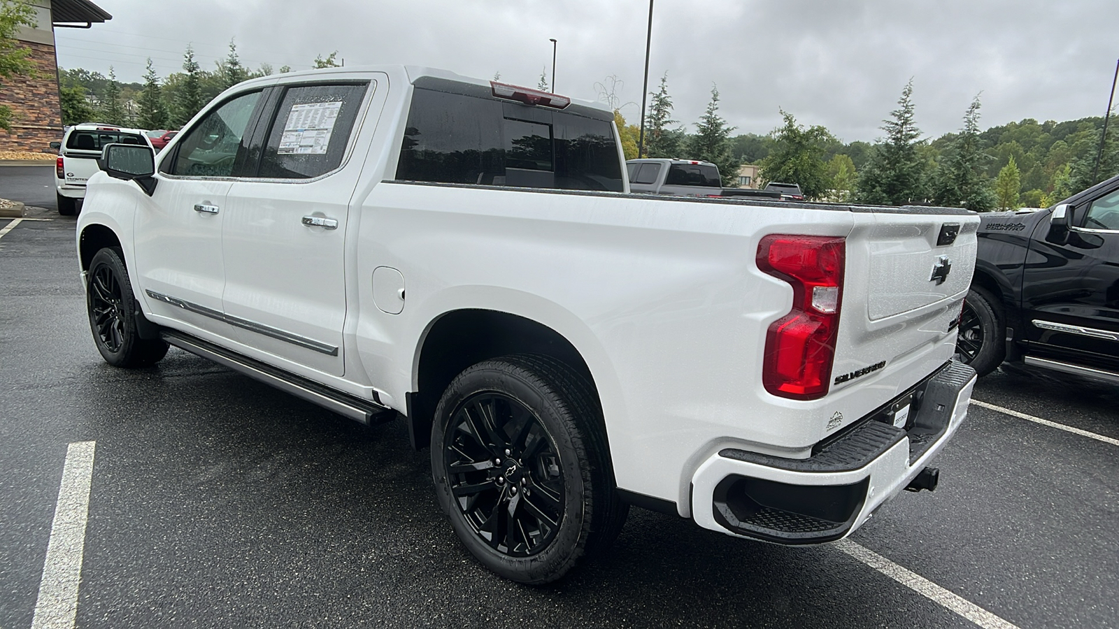 2025 Chevrolet Silverado 1500 High Country 8