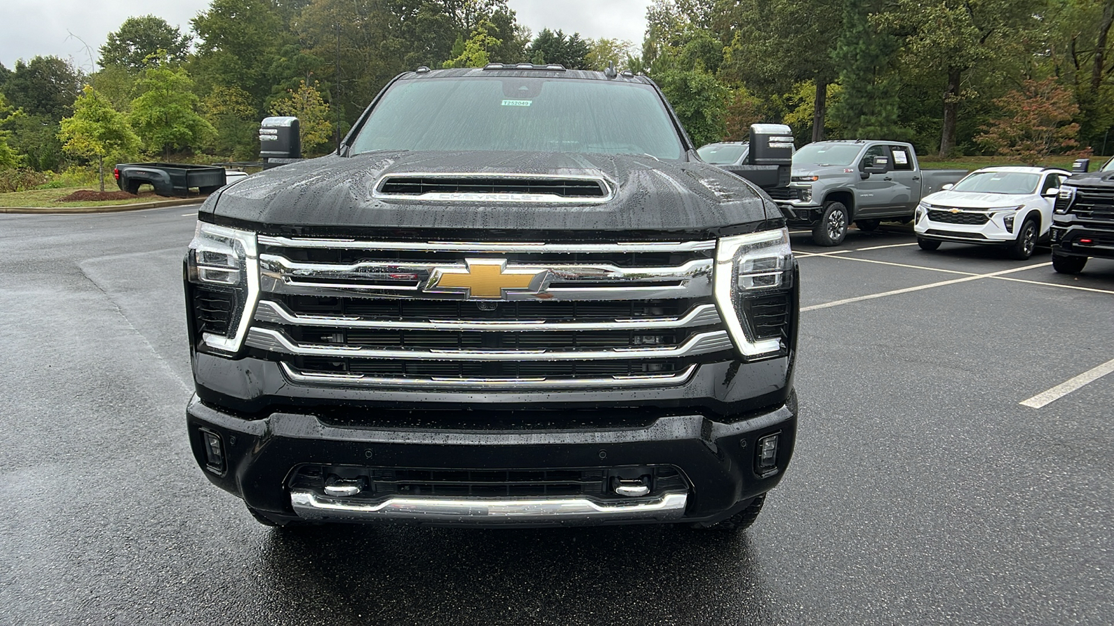 2025 Chevrolet Silverado 3500HD High Country 2