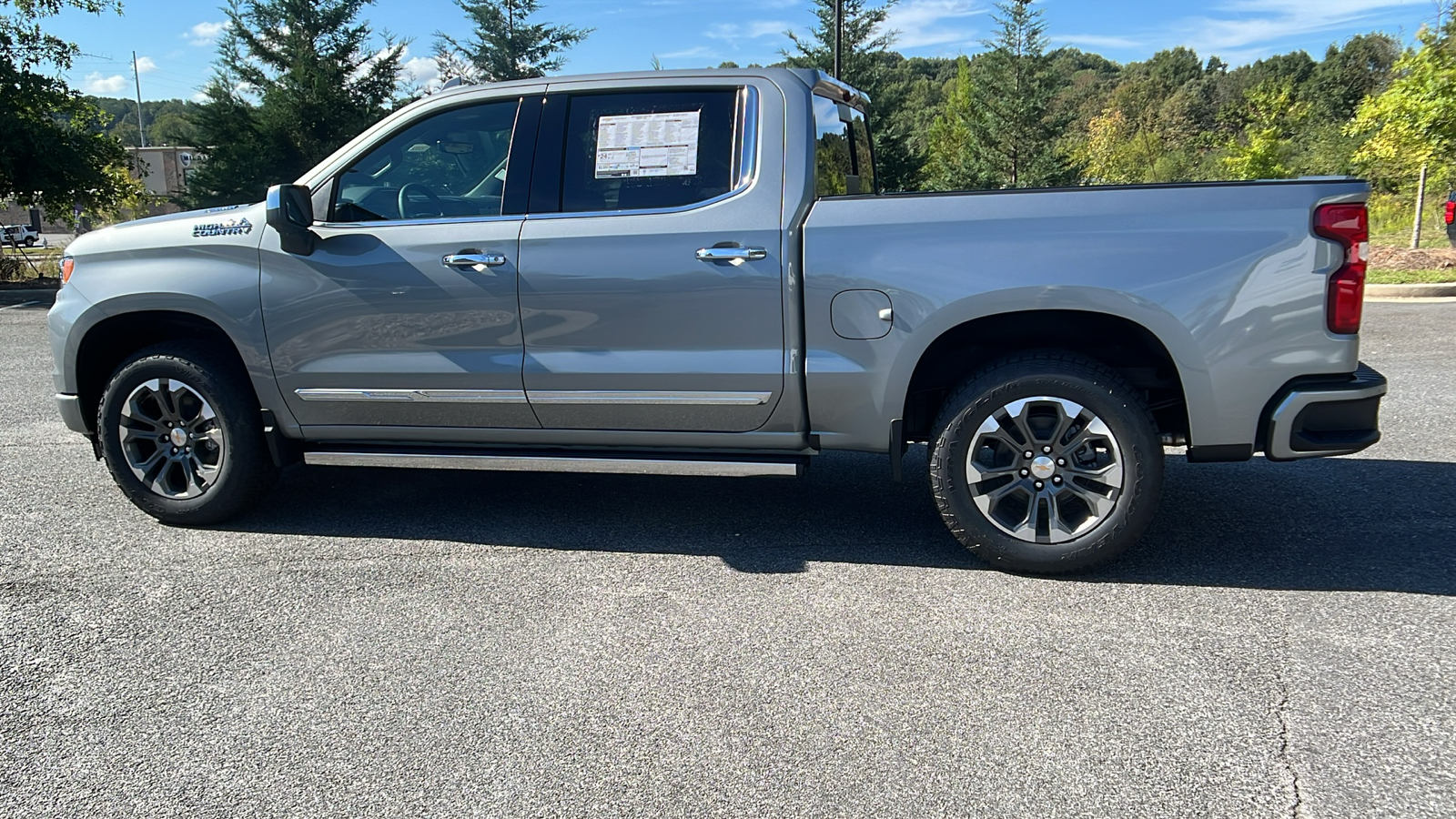 2025 Chevrolet Silverado 1500 High Country 9