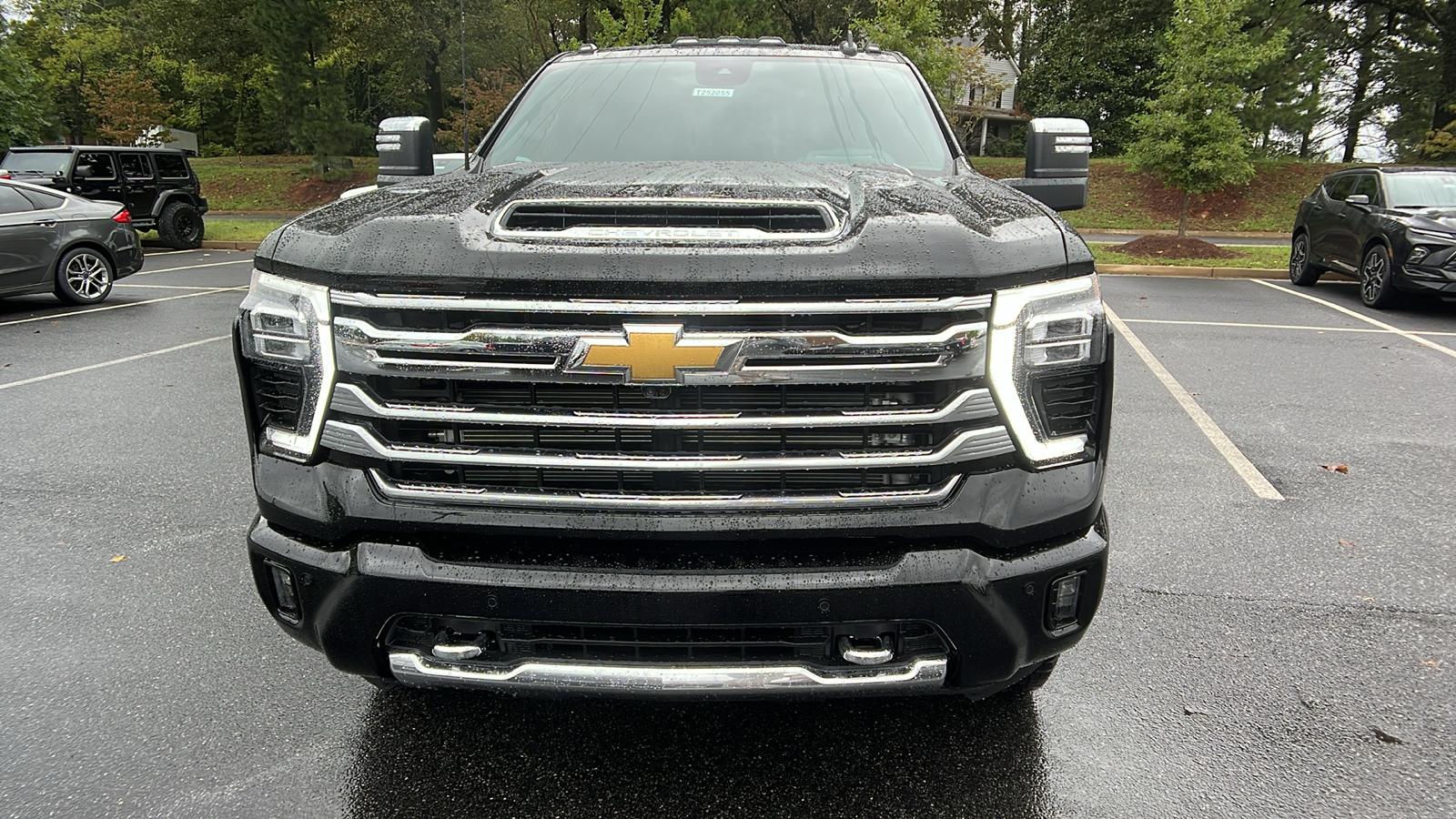 2025 Chevrolet Silverado 3500HD High Country 2