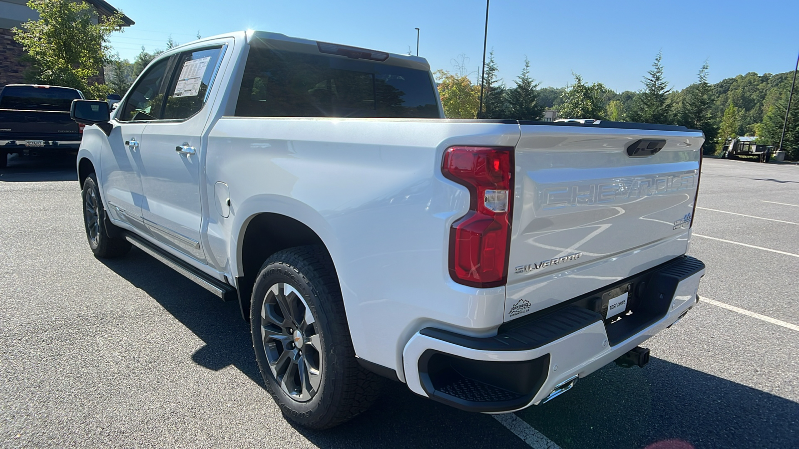 2025 Chevrolet Silverado 1500 High Country 8