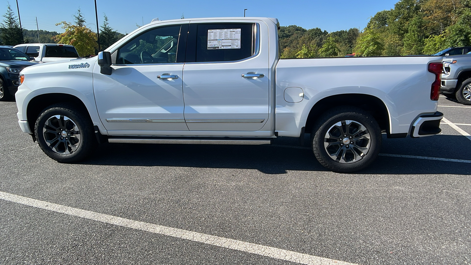 2025 Chevrolet Silverado 1500 High Country 9