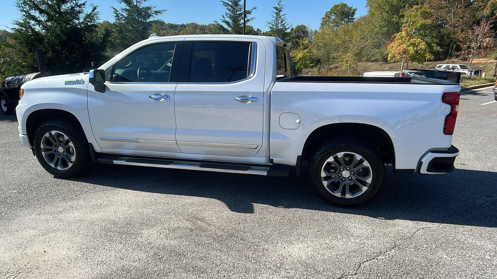 2023 Chevrolet Silverado 1500 High Country 9