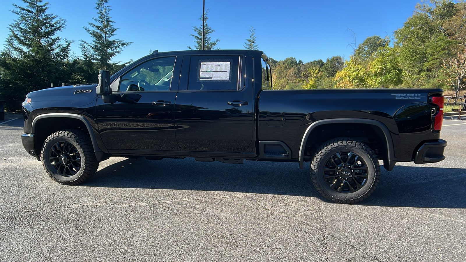 2025 Chevrolet Silverado 2500HD LTZ 8