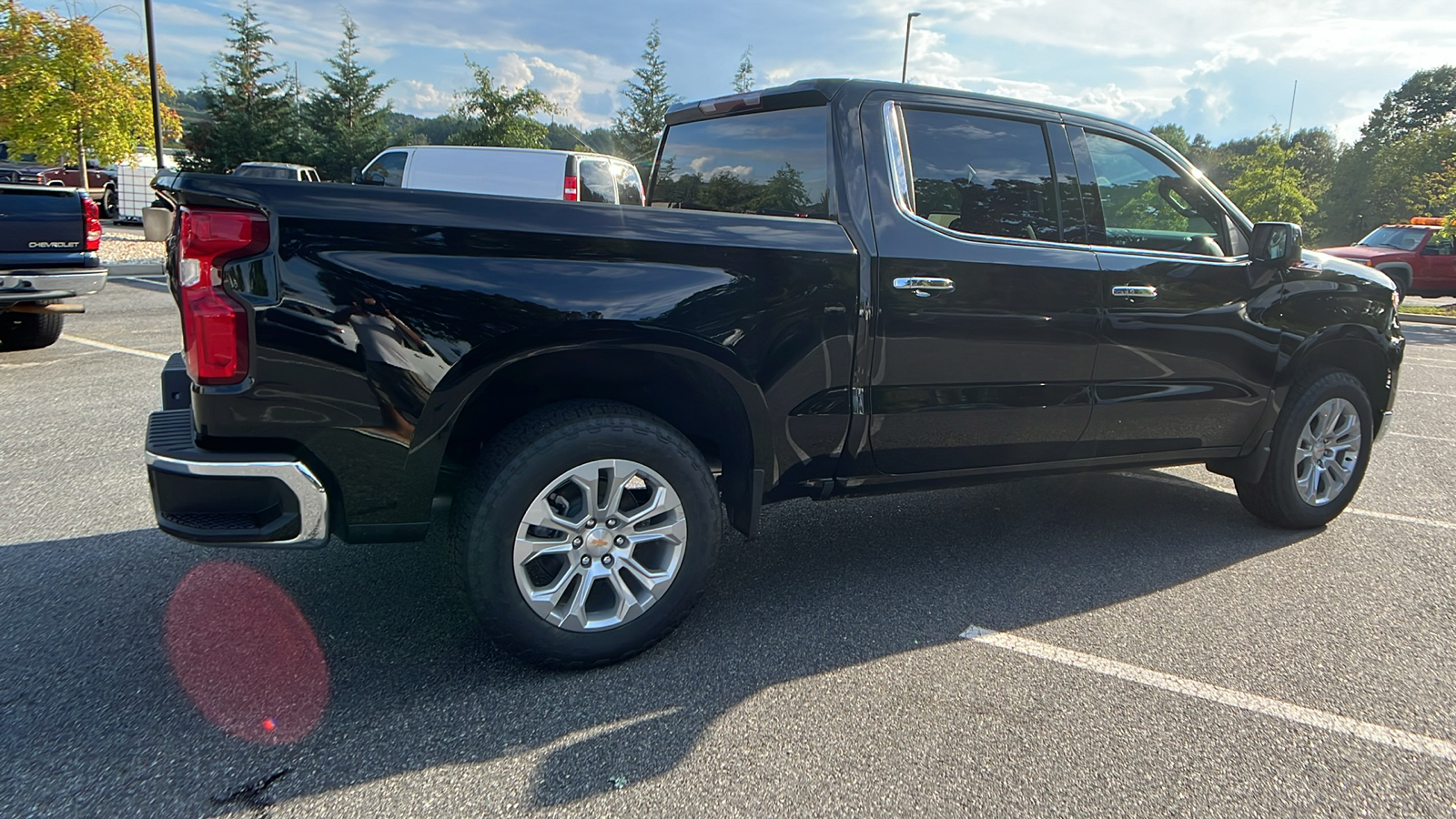 2025 Chevrolet Silverado 1500 LTZ 6