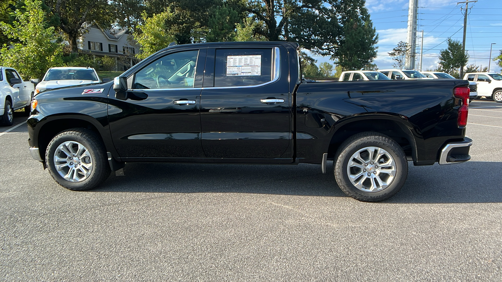 2025 Chevrolet Silverado 1500 LTZ 9