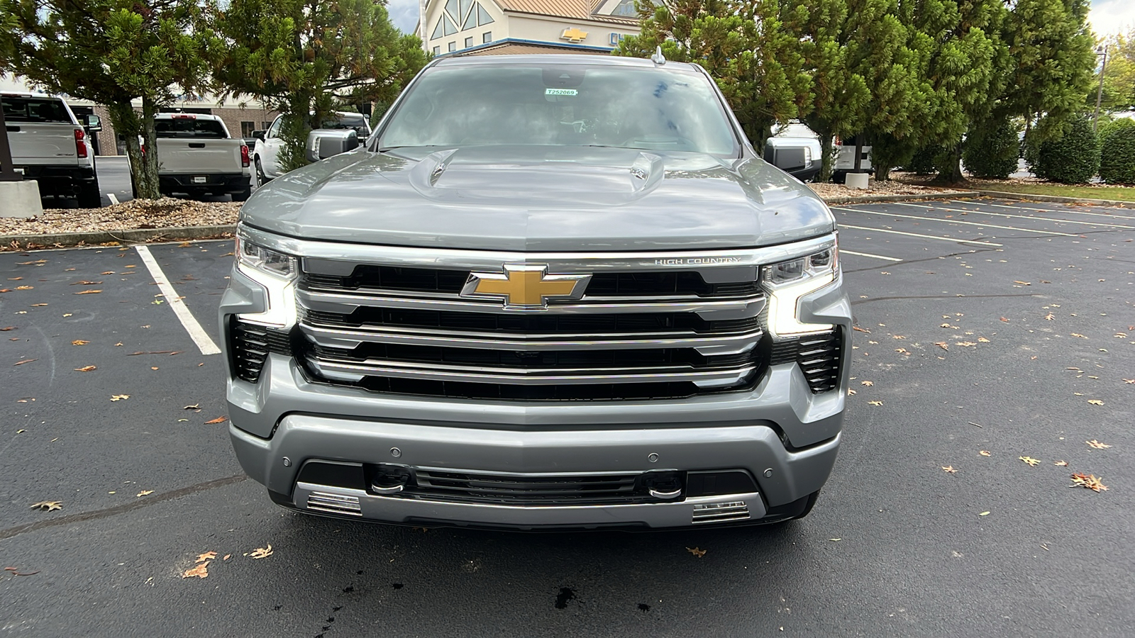 2025 Chevrolet Silverado 1500 High Country 3