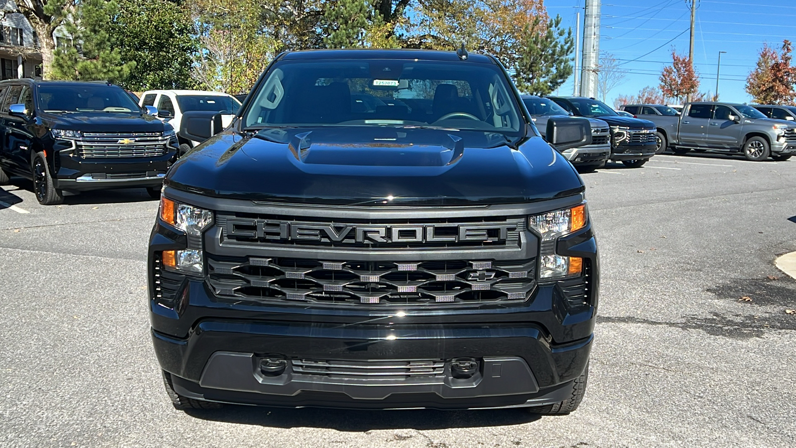 2025 Chevrolet Silverado 1500 Custom 3