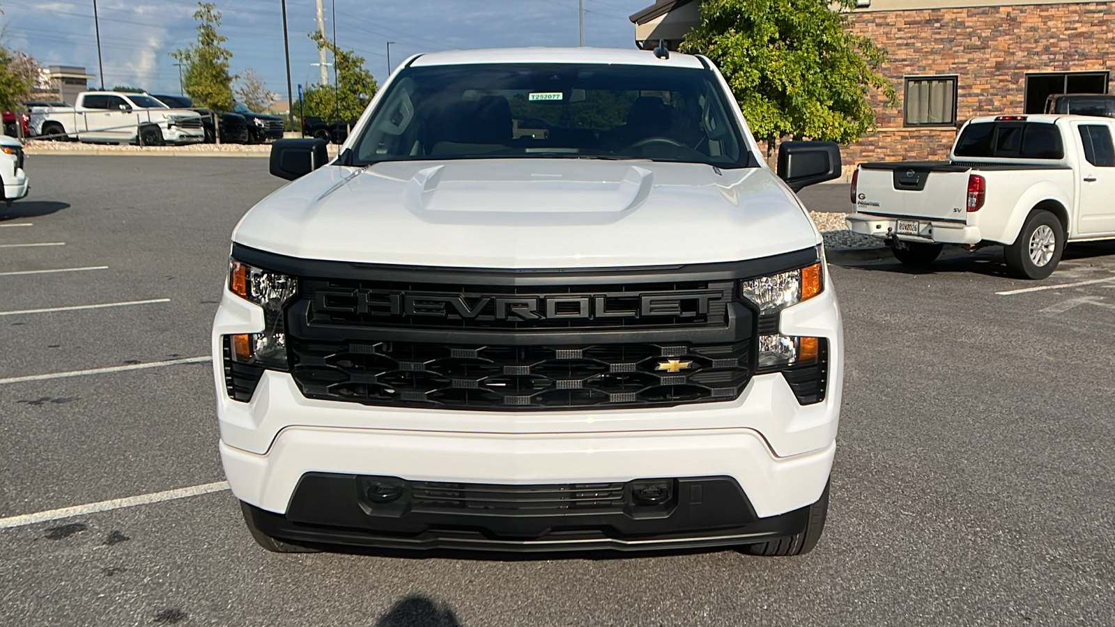 2025 Chevrolet Silverado 1500 Custom 3